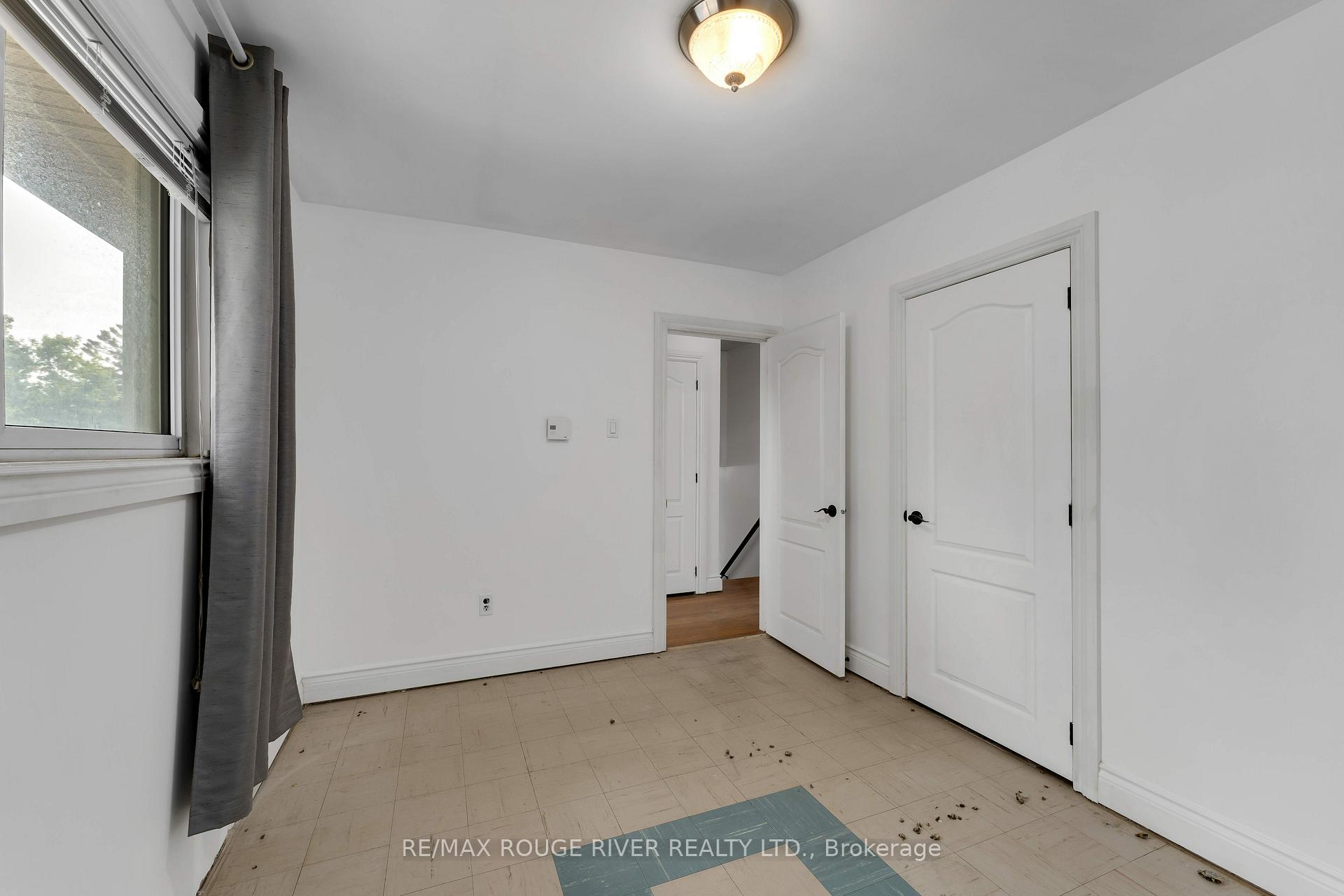 Photo 14 of 1261 Prince Charles Drive, Kingston, South of Taylor-Kidd Blvd — HOMEH