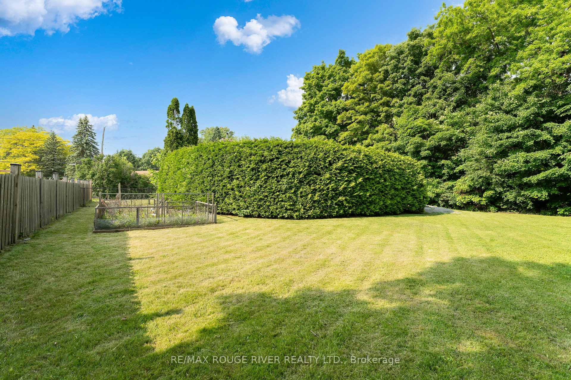 Photo 20 of 1261 Prince Charles Drive, Kingston, South of Taylor-Kidd Blvd — HOMEH