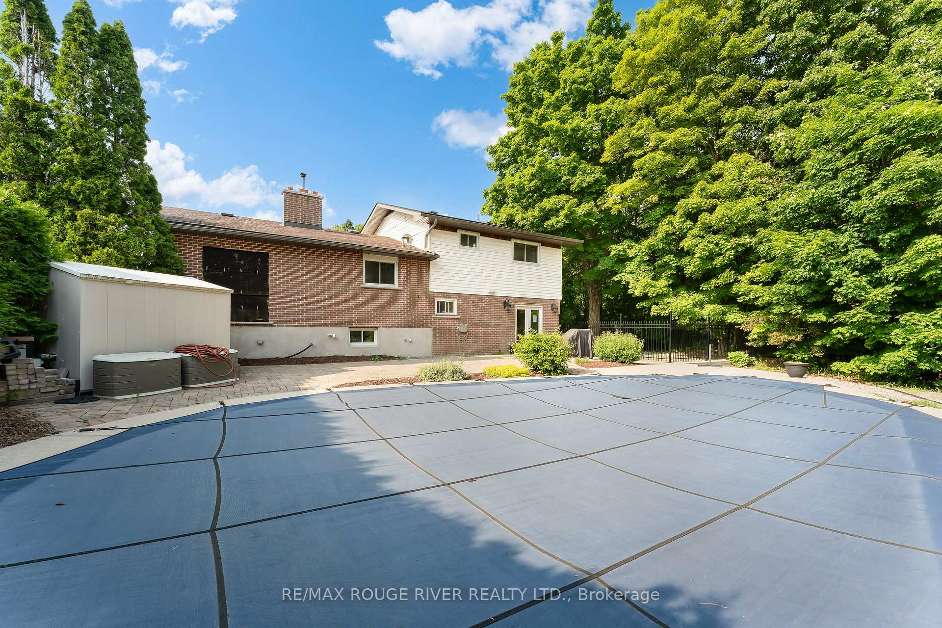 Photo 25 of 1261 Prince Charles Drive, Kingston, South of Taylor-Kidd Blvd — HOMEH