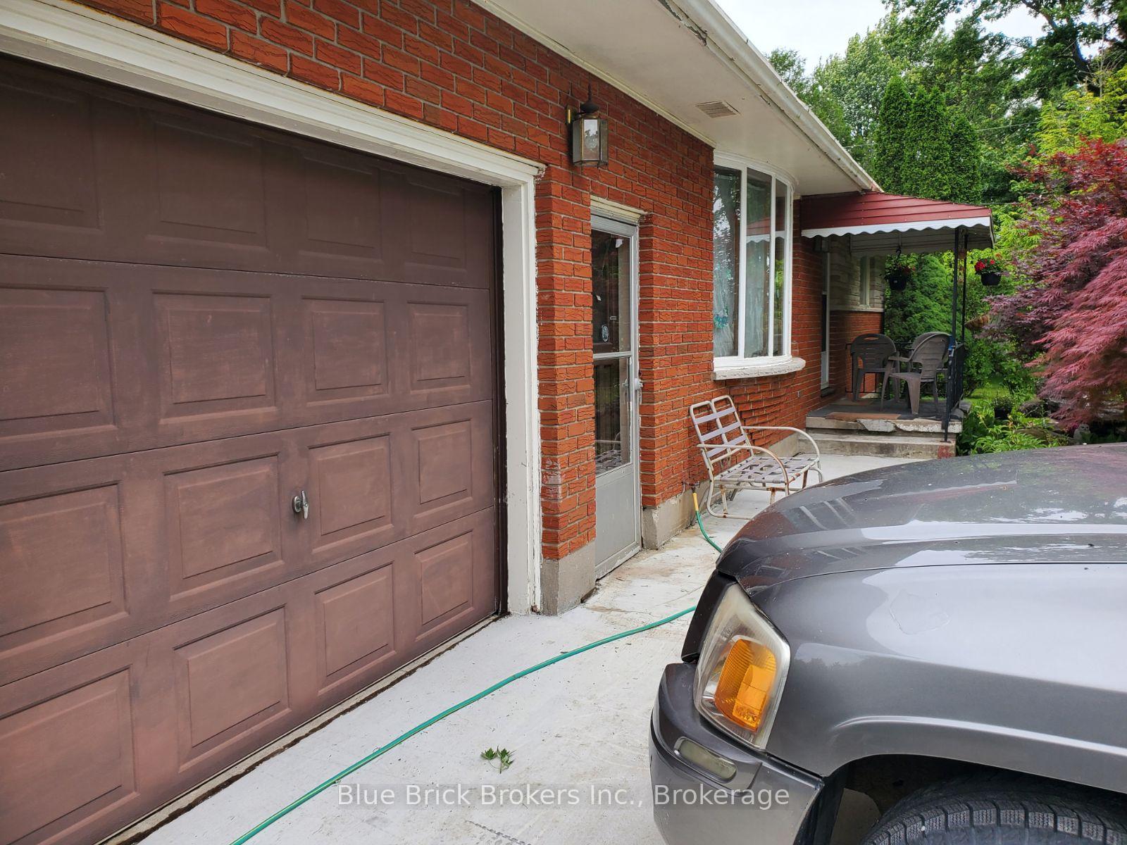 Photo 2 of 10440 Sinclair Drive N, Middlesex Centre, Ilderton — HOMEH