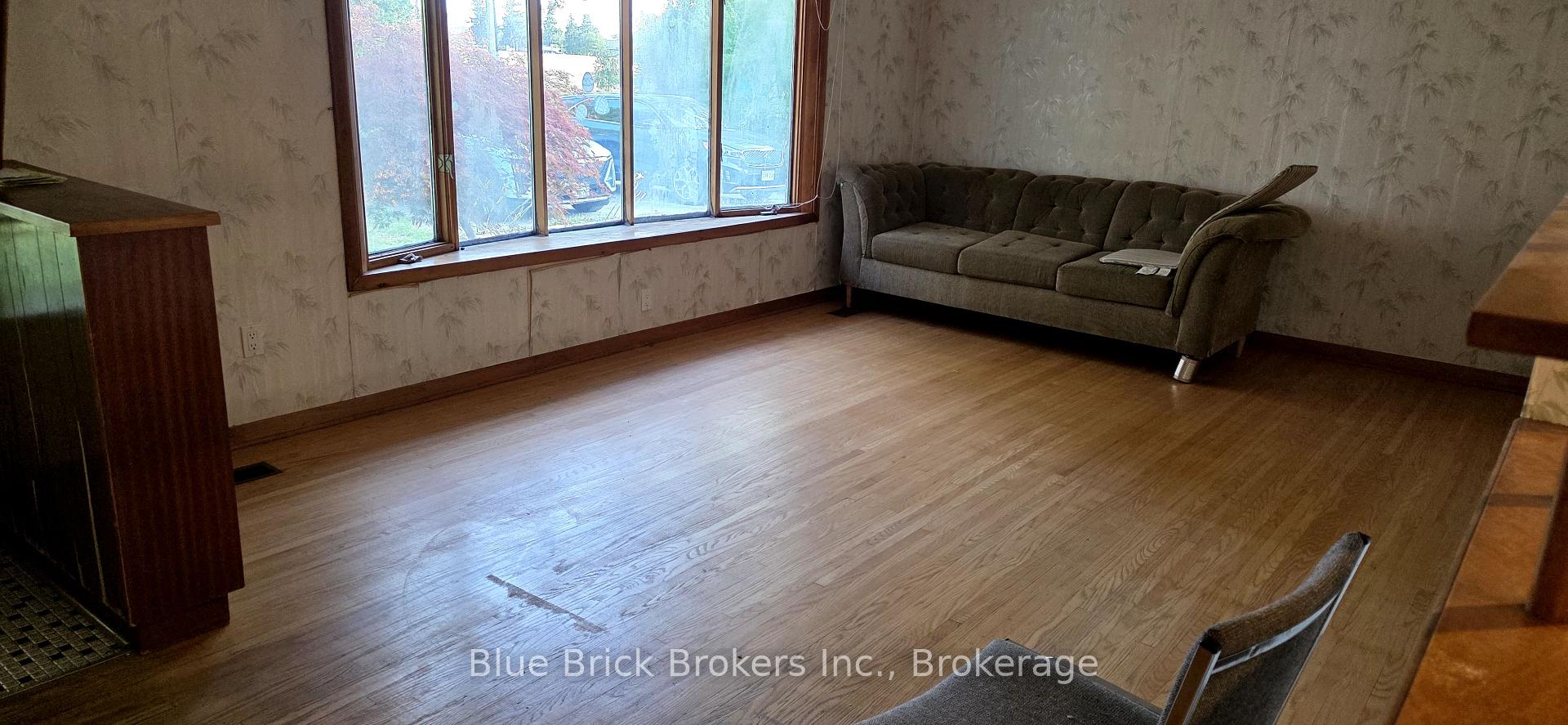 Photo 4 of 10440 Sinclair Drive N, Middlesex Centre, Ilderton — HOMEH