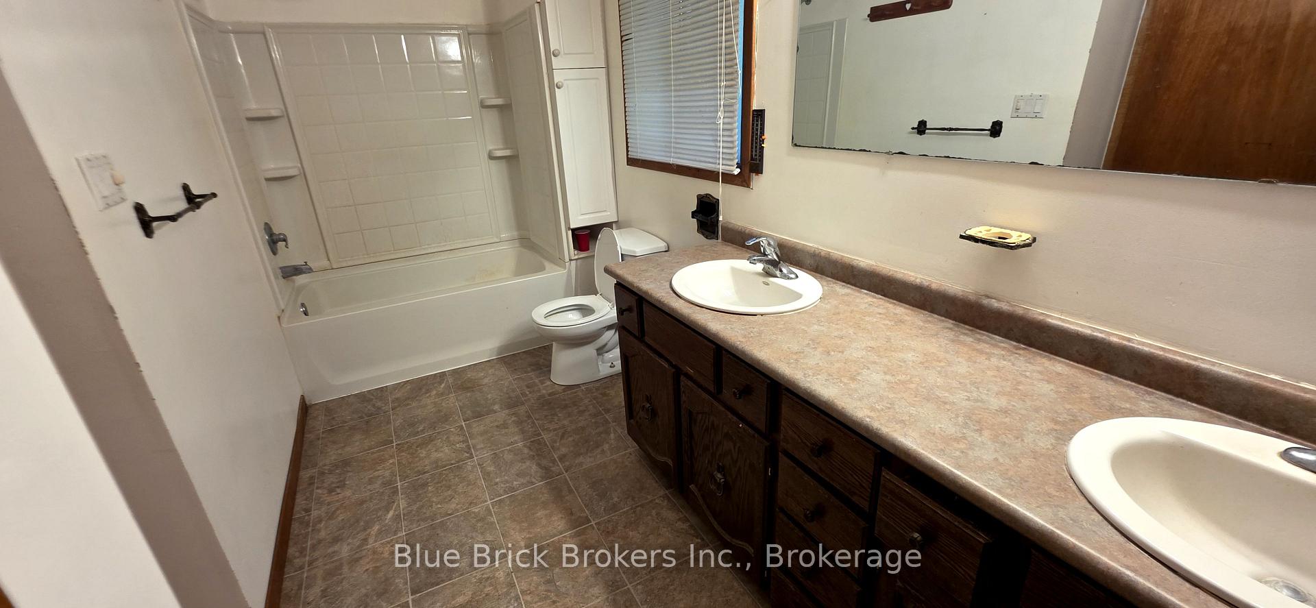 Photo 12 of 10440 Sinclair Drive N, Middlesex Centre, Ilderton — HOMEH