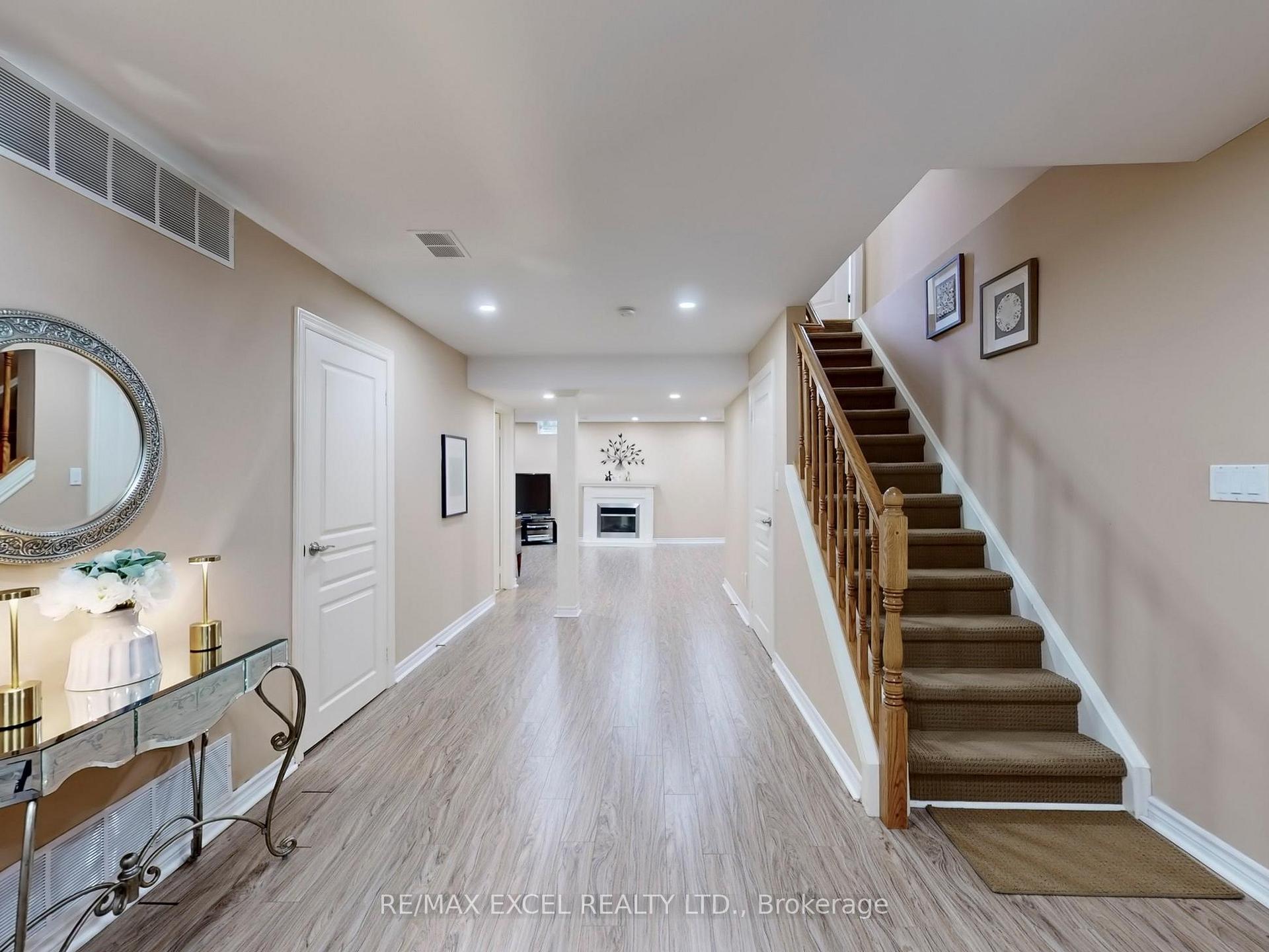 Photo 37 of 57 Moss Creek Boulevard, Markham, Cachet — HOMEH