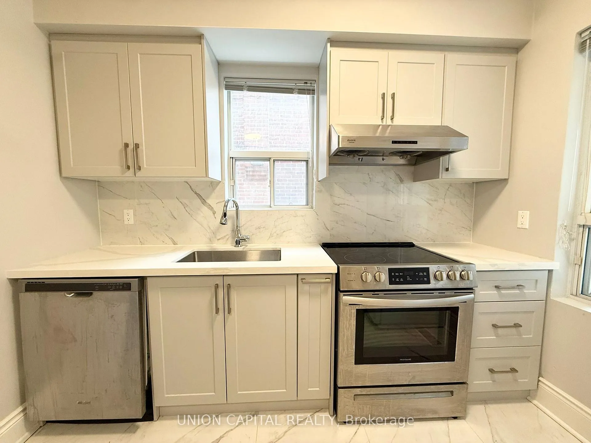 Photo 2 of Unit Main, 382 Margueretta Street, Toronto, Dovercourt-Wallace Emerson-Junction — HOMEH