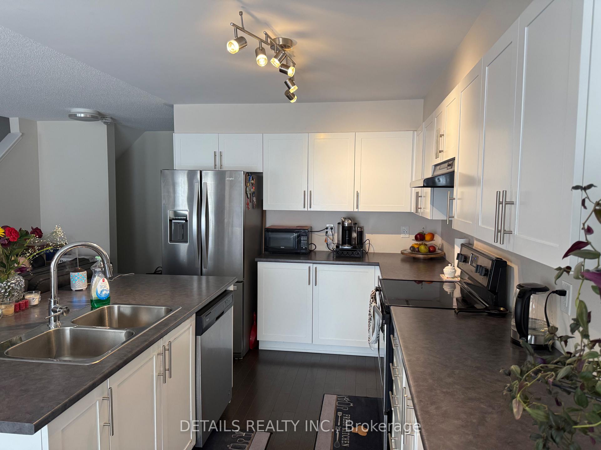 Photo 5 of 837 Element Private, Ottawa, Kanata - Emerald Meadows/Trailwest — HOMEH
