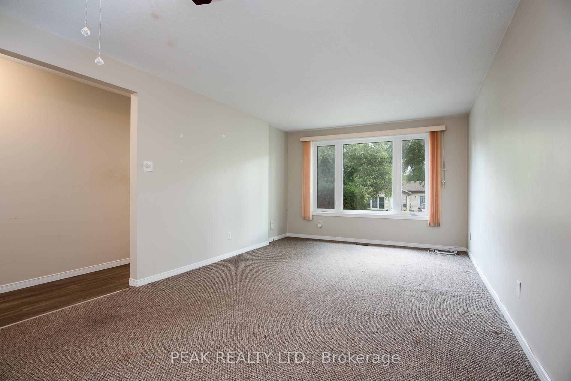 Photo 8 of Unit A & B, 9 Macville Avenue, Kitchener — HOMEH