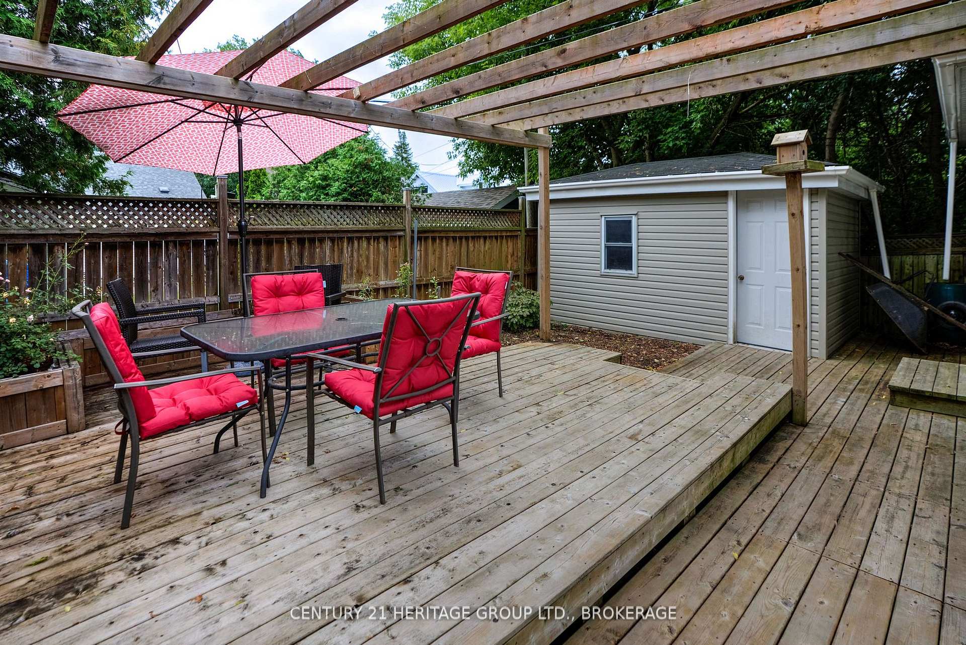 Photo 27 of 31 Fergus Street, Kingston, East of Sir John A. Blvd — HOMEH