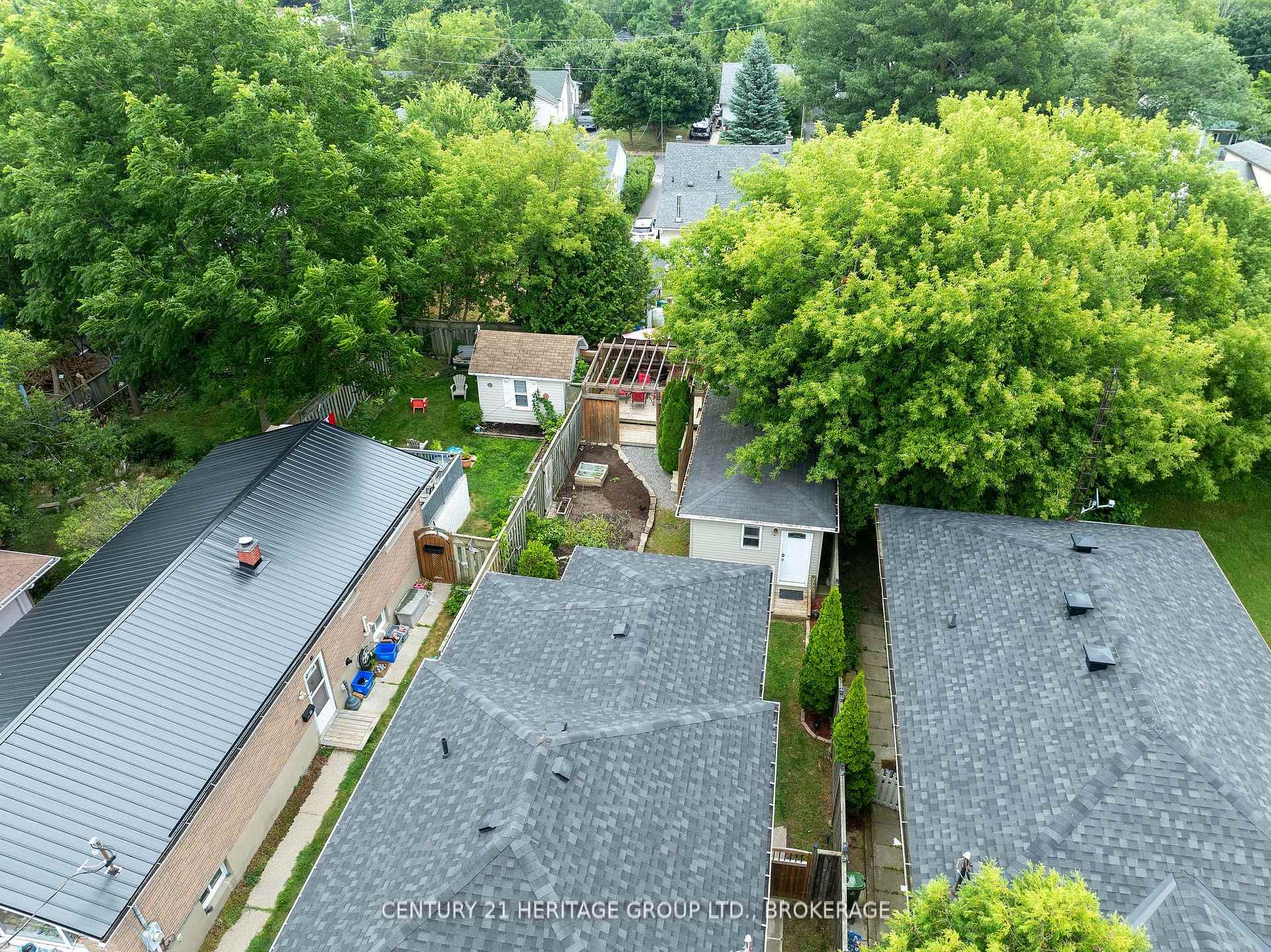 Photo 29 of 31 Fergus Street, Kingston, East of Sir John A. Blvd — HOMEH