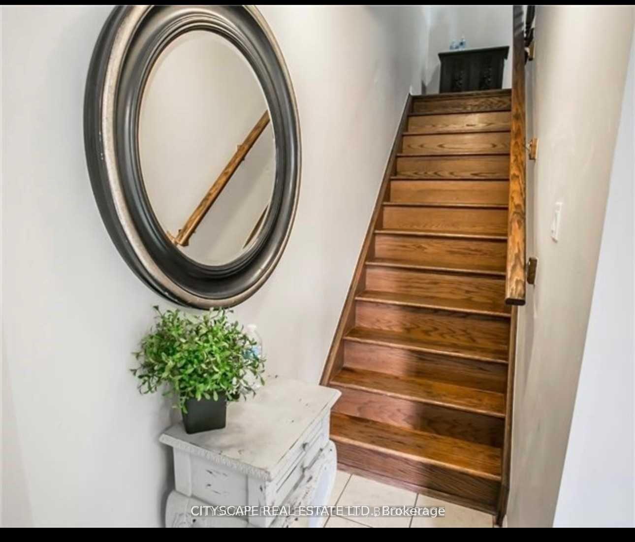 Photo 8 of 1023 Stemman Place, Milton, Willmott — HOMEH