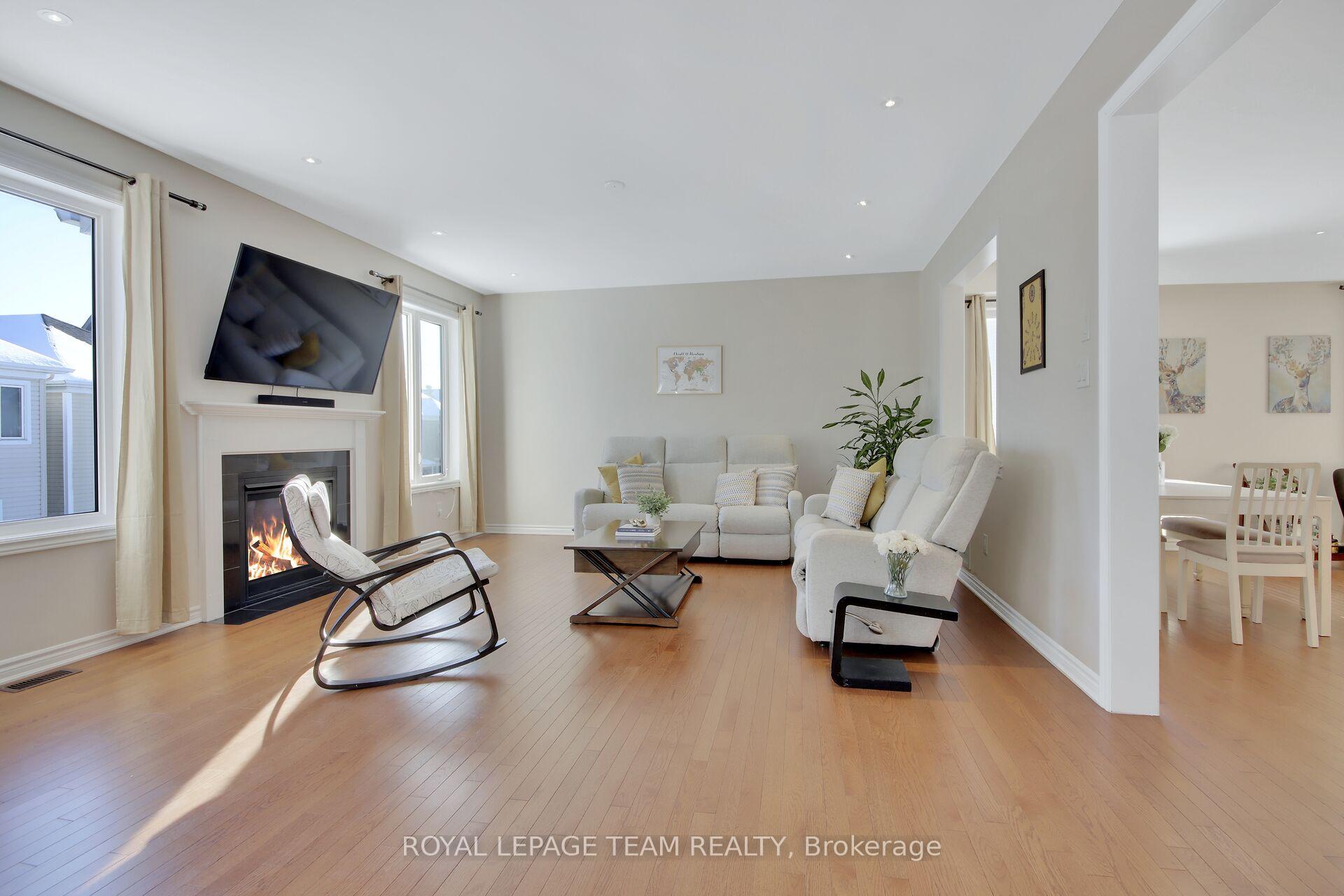 Photo 17 of 628 Silver Spruce Way, Ottawa, Kanata - Emerald Meadows/Trailwest — HOMEH