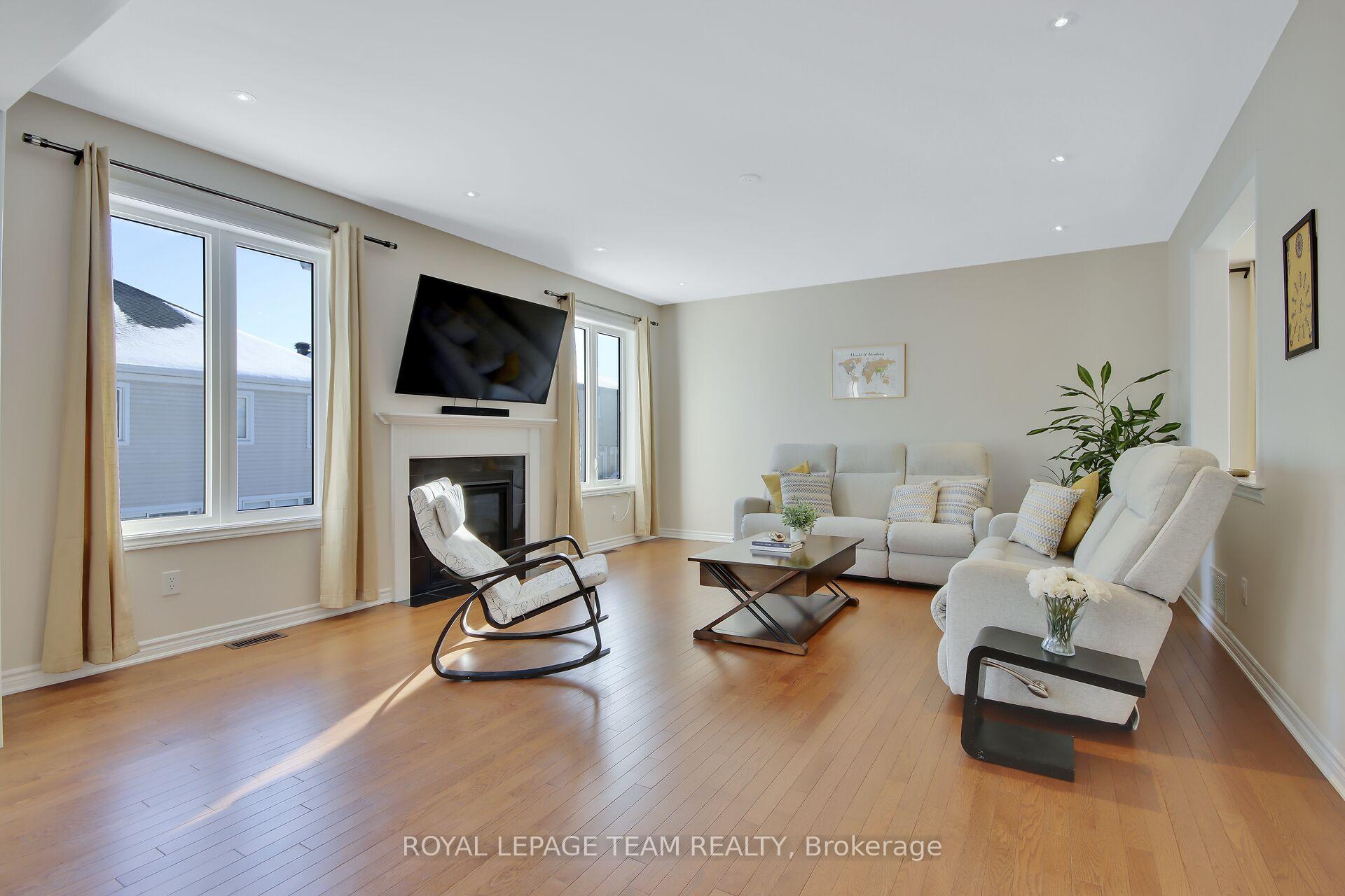 Photo 19 of 628 Silver Spruce Way, Ottawa, Kanata - Emerald Meadows/Trailwest — HOMEH