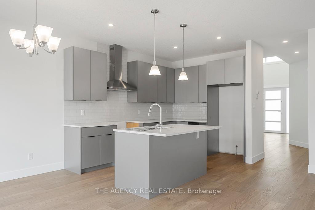 Photo 5 of 19 Poole Crescent, Middlesex Centre, Kilworth — HOMEH