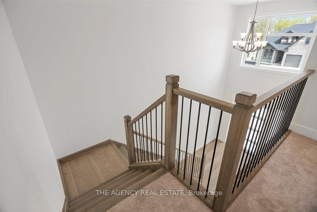 Photo 8 of 19 Poole Crescent, Middlesex Centre, Kilworth — HOMEH
