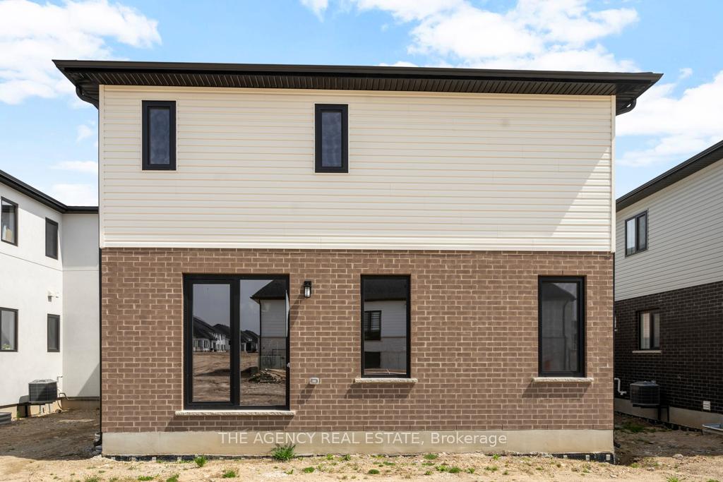 Photo 26 of 19 Poole Crescent, Middlesex Centre, Kilworth — HOMEH