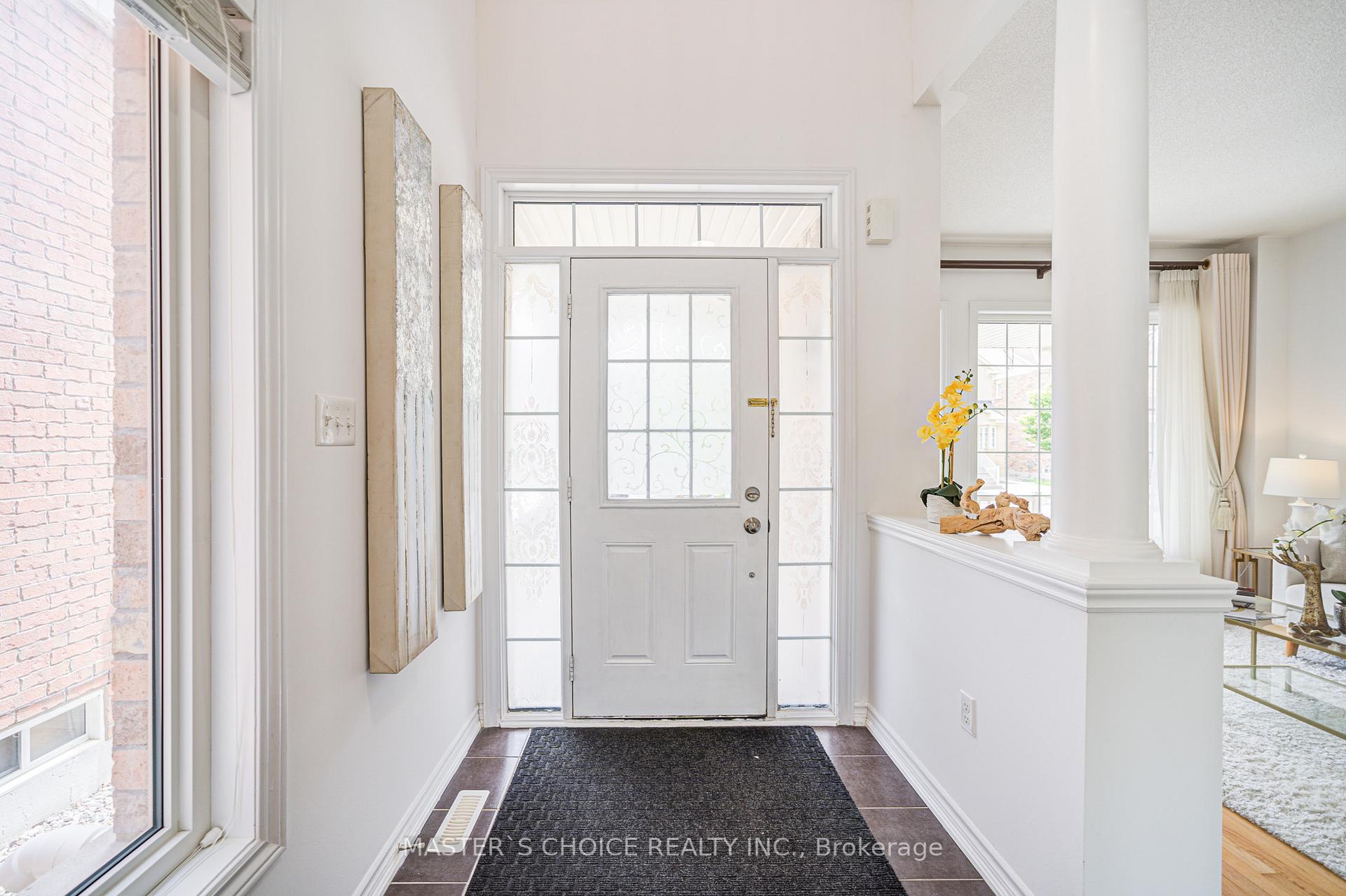 Photo 3 of 729 Hammersly Boulevard, Markham, Wismer — HOMEH