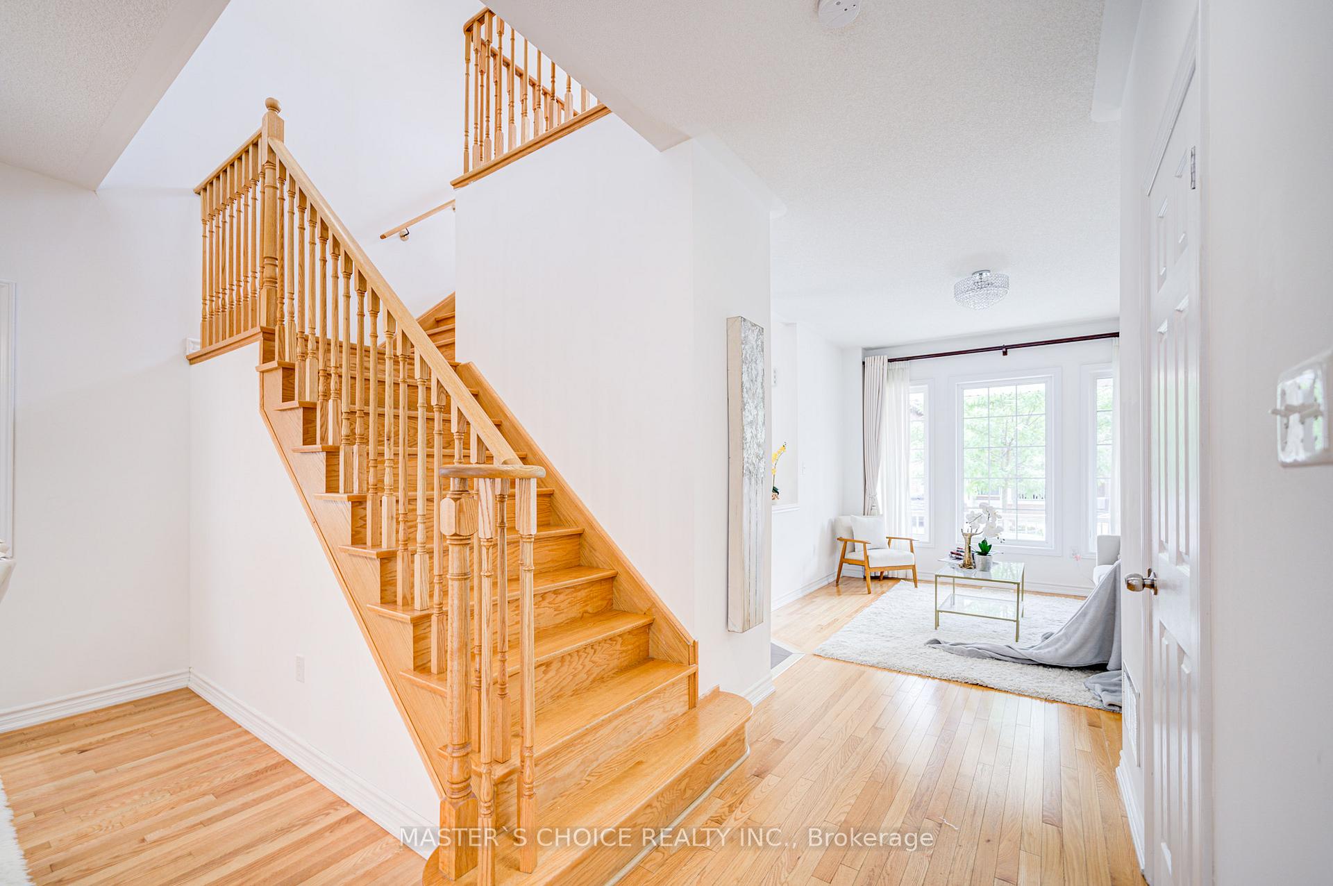 Photo 8 of 729 Hammersly Boulevard, Markham, Wismer — HOMEH