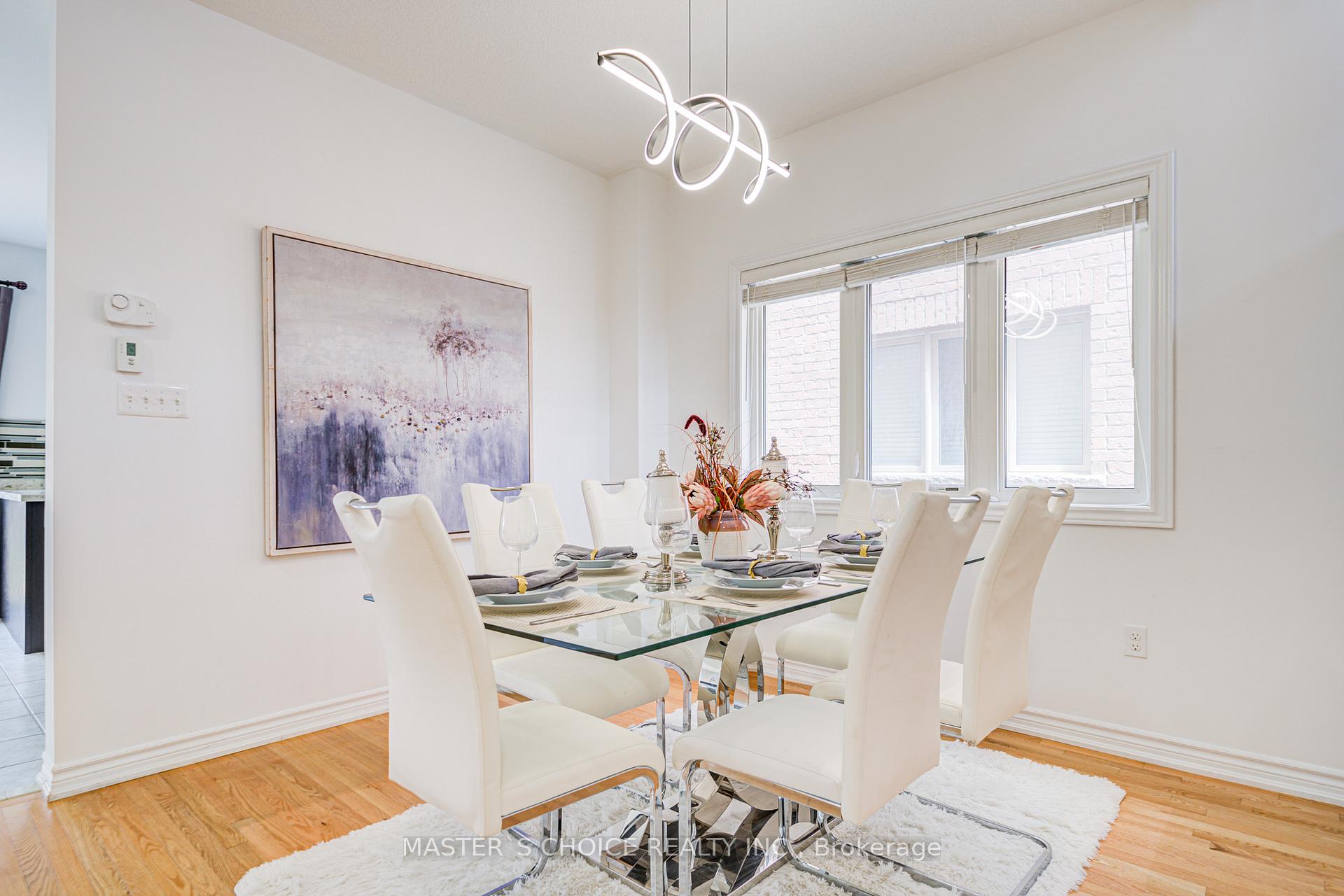 Photo 10 of 729 Hammersly Boulevard, Markham, Wismer — HOMEH
