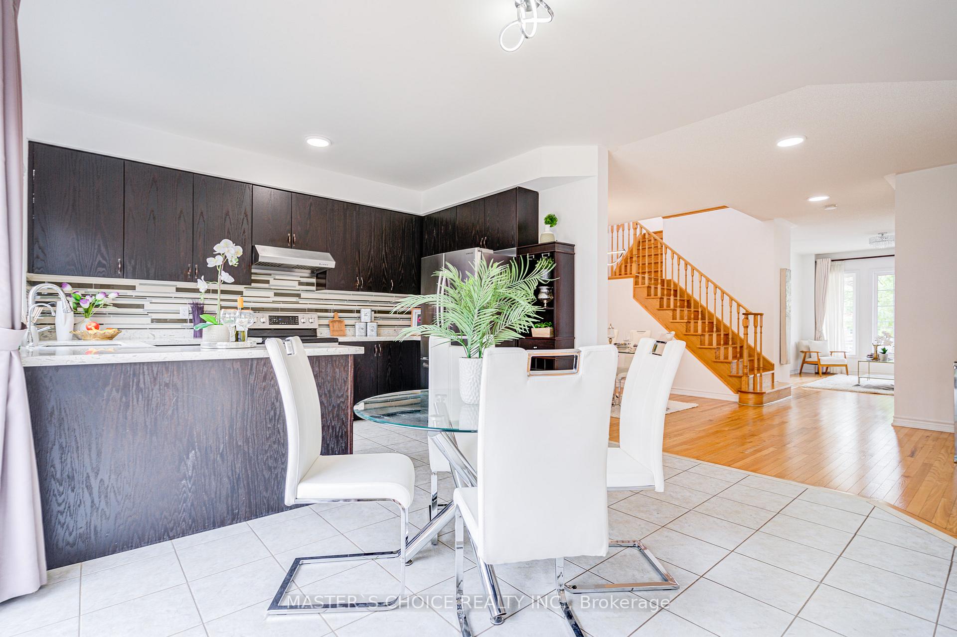 Photo 18 of 729 Hammersly Boulevard, Markham, Wismer — HOMEH