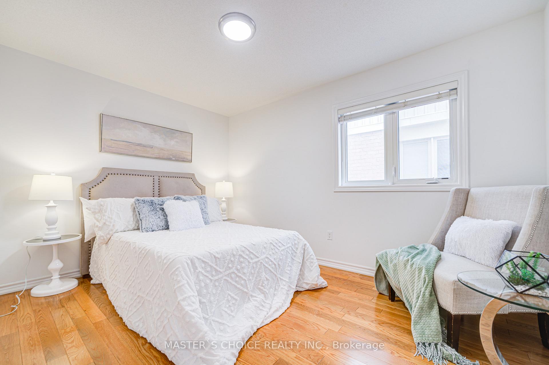 Photo 32 of 729 Hammersly Boulevard, Markham, Wismer — HOMEH