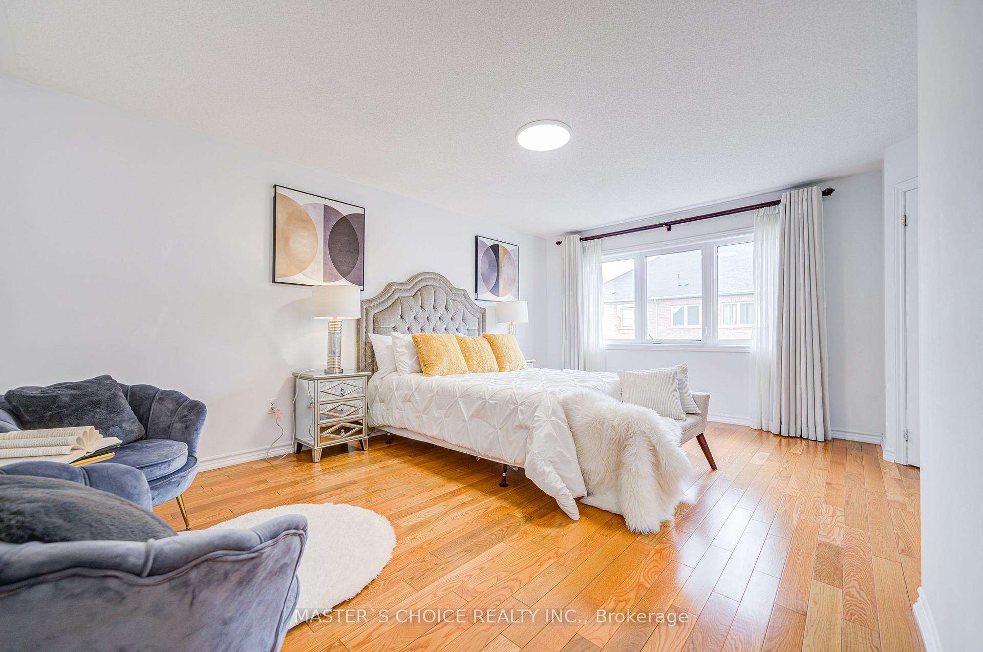 Photo 36 of 729 Hammersly Boulevard, Markham, Wismer — HOMEH