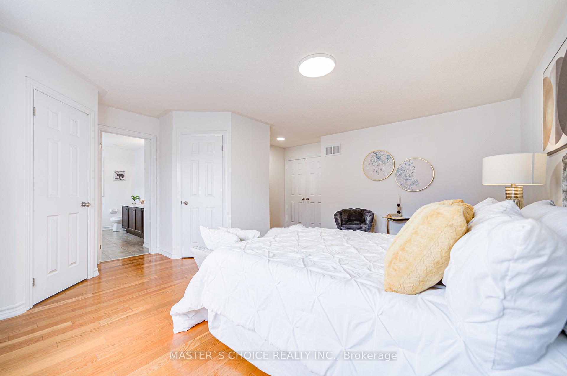 Photo 38 of 729 Hammersly Boulevard, Markham, Wismer — HOMEH