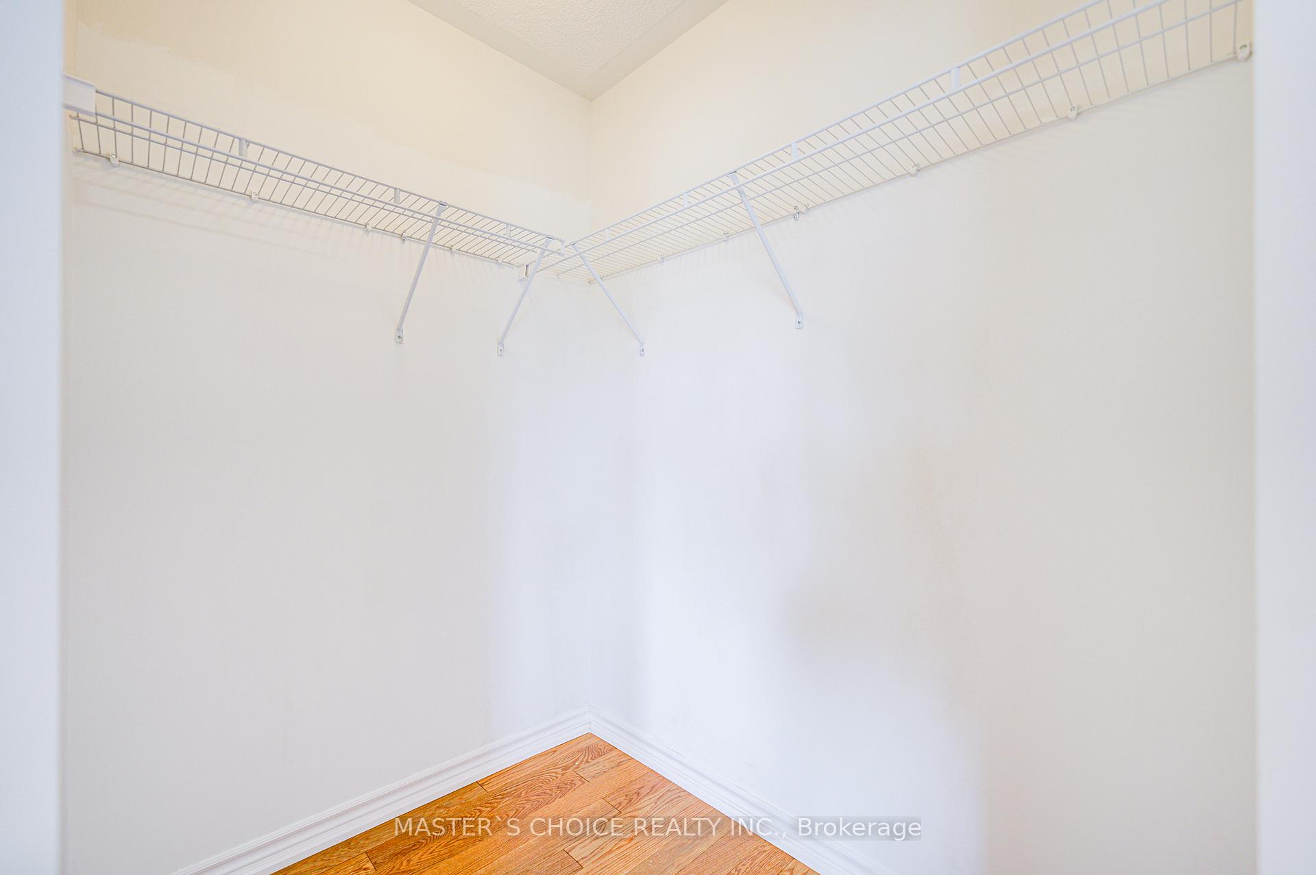 Photo 41 of 729 Hammersly Boulevard, Markham, Wismer — HOMEH