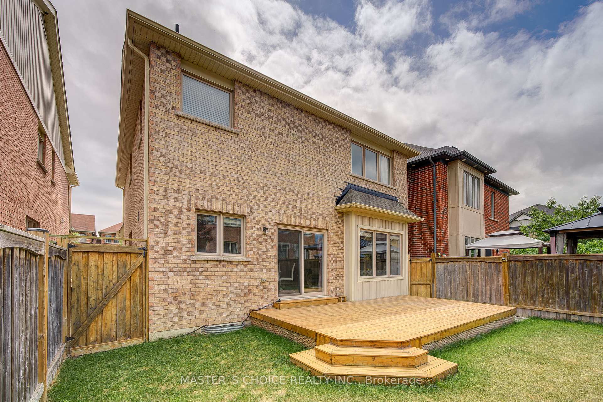 Photo 48 of 729 Hammersly Boulevard, Markham, Wismer — HOMEH
