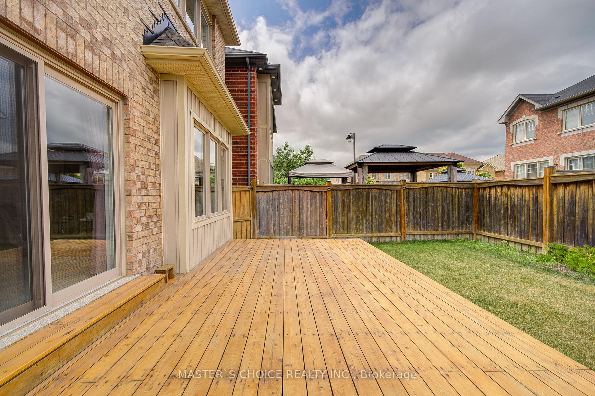 Photo 49 of 729 Hammersly Boulevard, Markham, Wismer — HOMEH