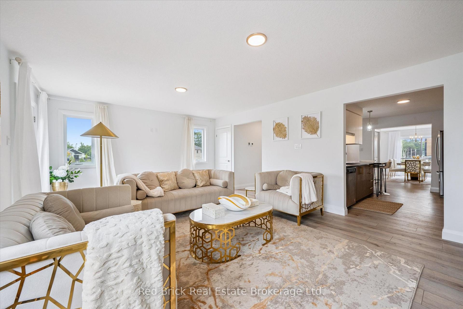 Photo 11 of Unit 10, 182 Bridge Crescent, Minto — HOMEH