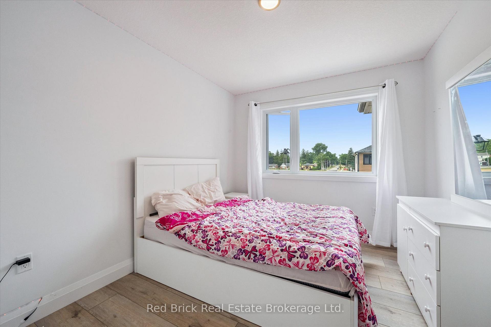 Photo 24 of Unit 10, 182 Bridge Crescent, Minto — HOMEH