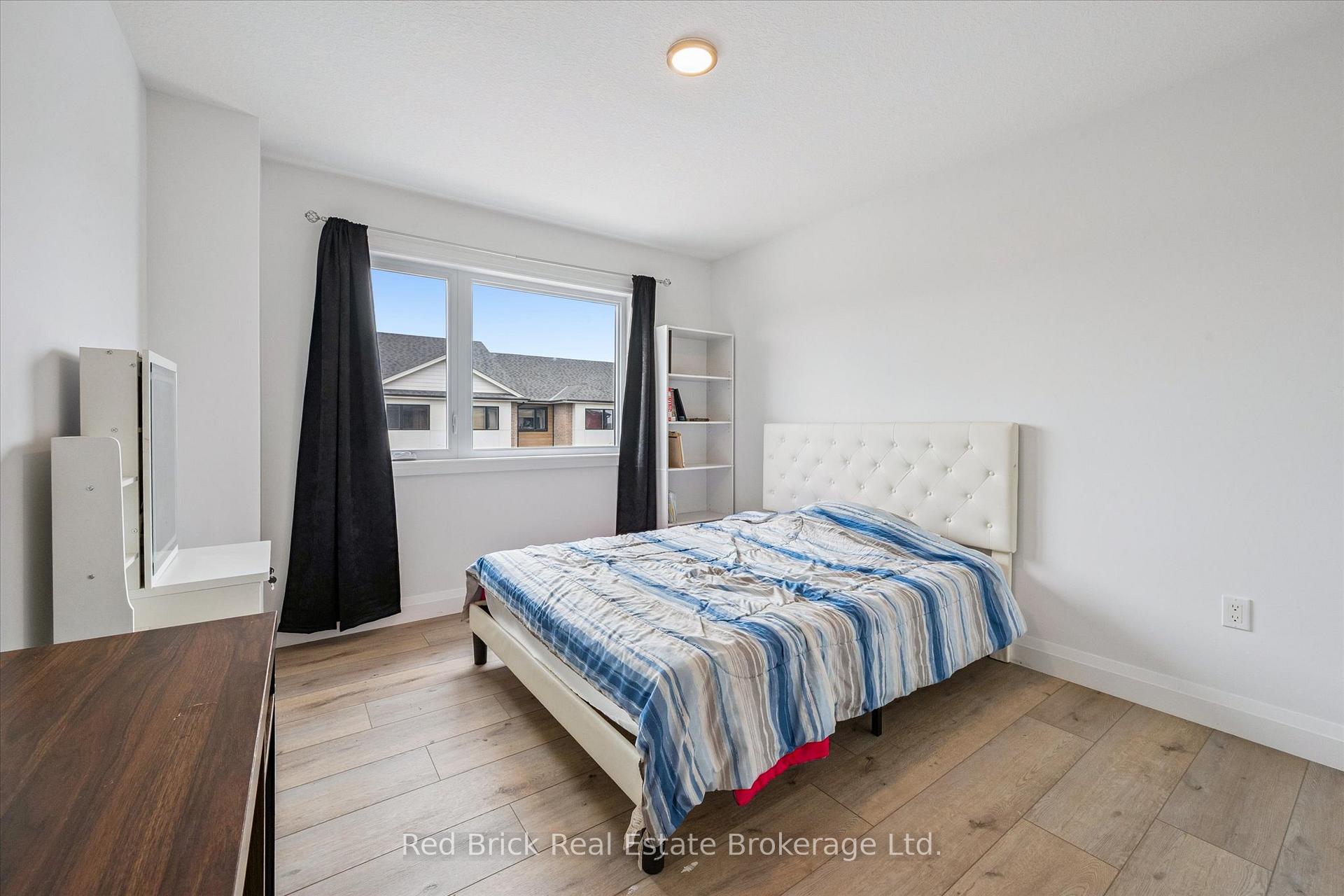 Photo 25 of Unit 10, 182 Bridge Crescent, Minto — HOMEH