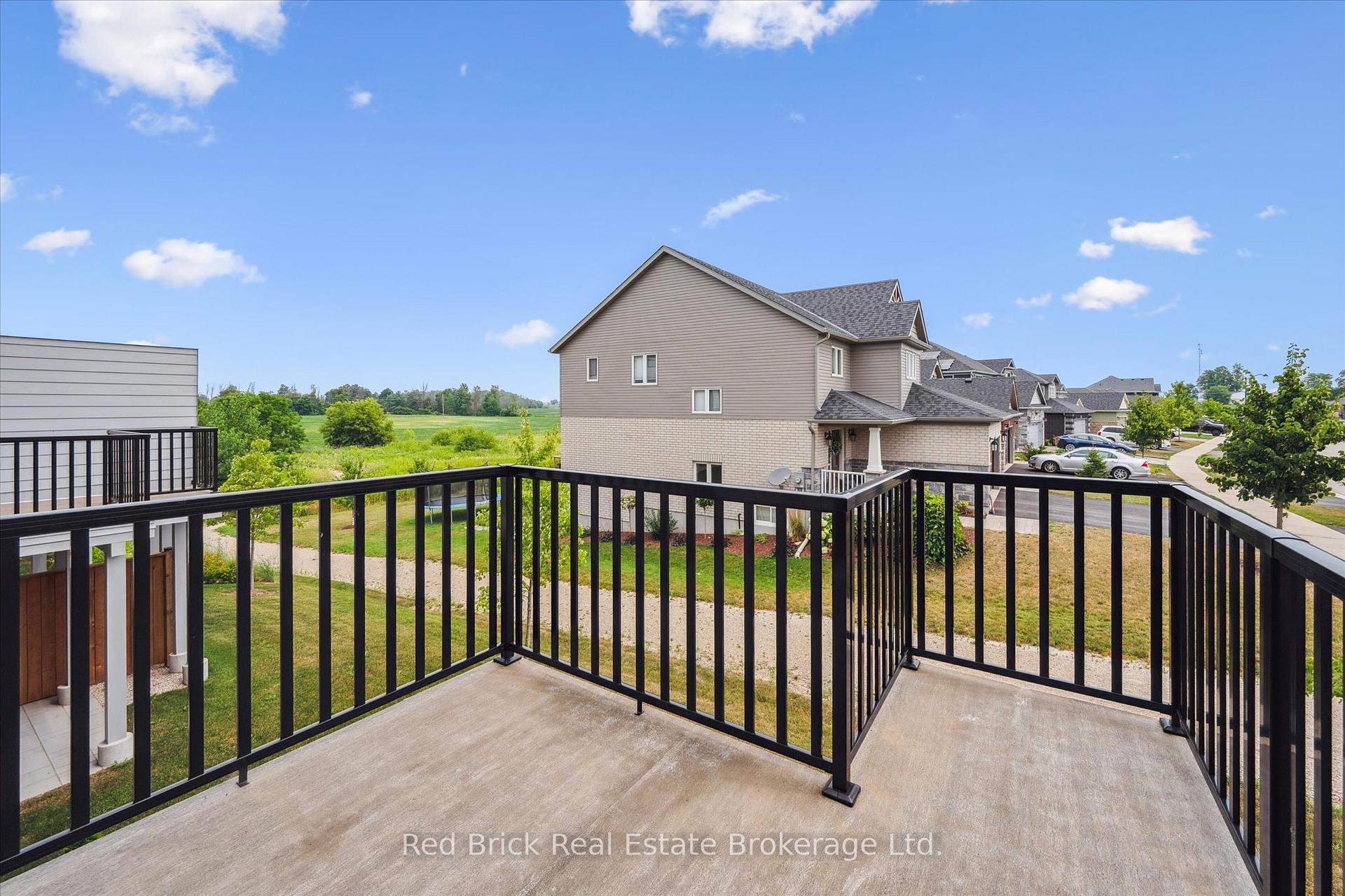 Photo 31 of Unit 10, 182 Bridge Crescent, Minto — HOMEH