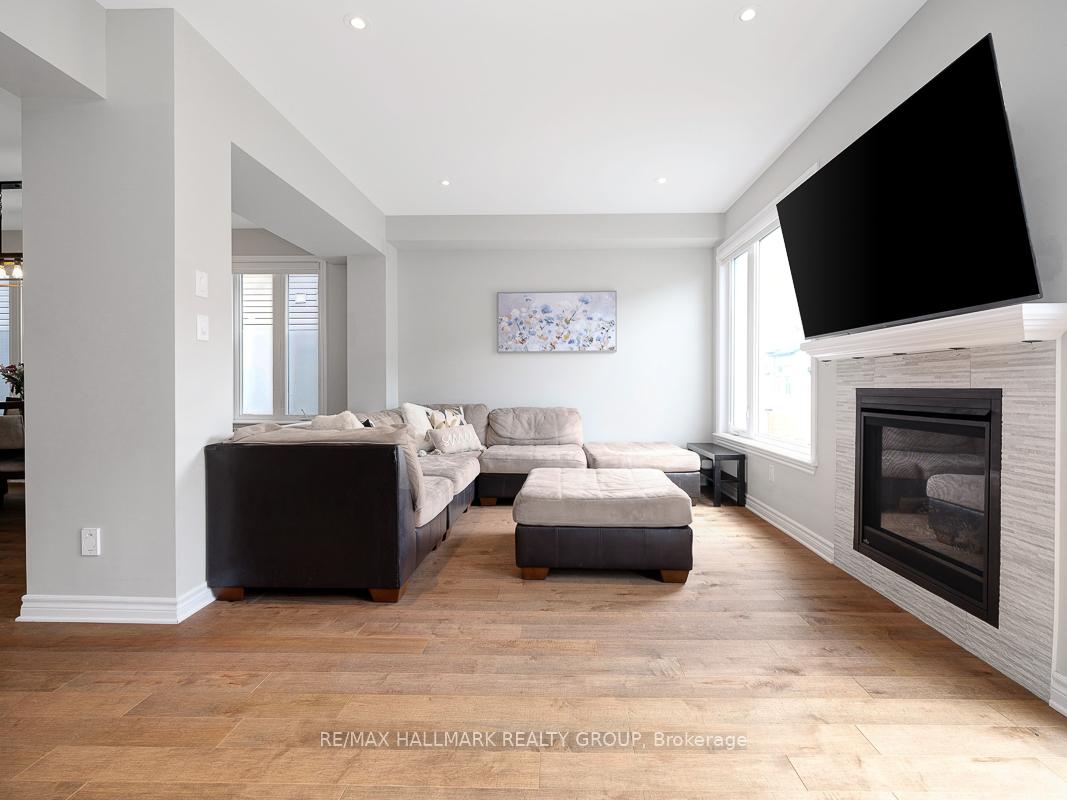 Photo 6 of 103 Warrior Street, Ottawa, Kanata - Emerald Meadows/Trailwest — HOMEH