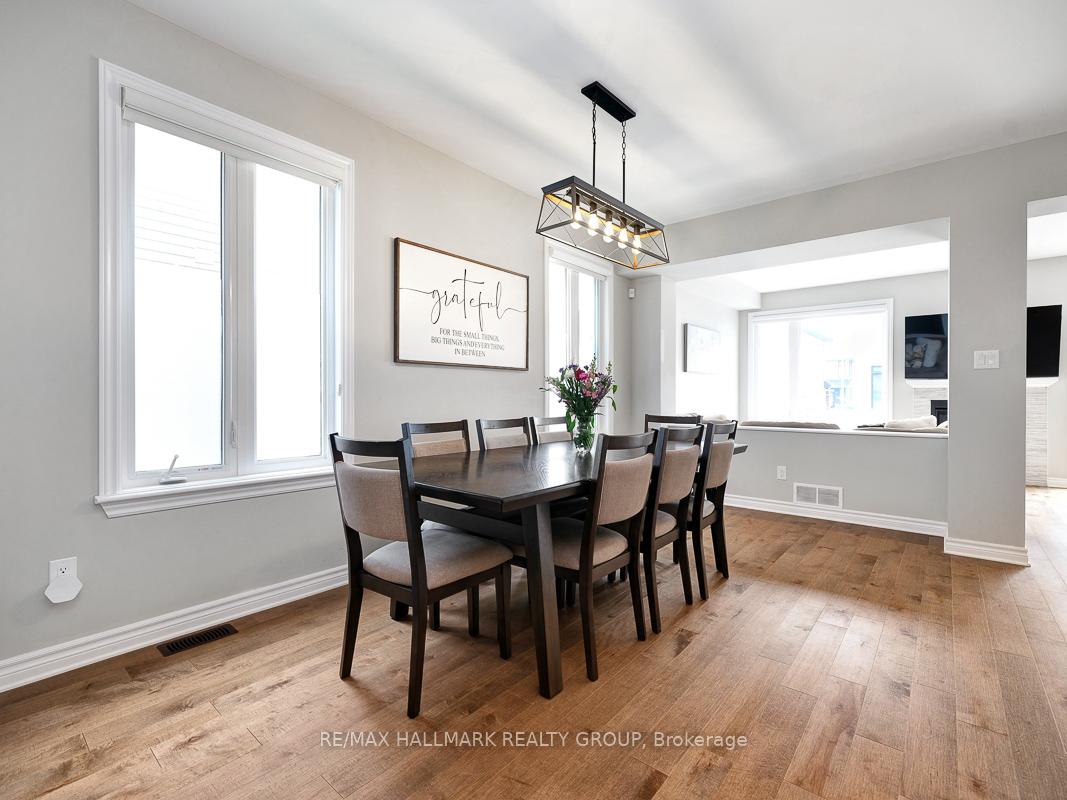 Photo 11 of 103 Warrior Street, Ottawa, Kanata - Emerald Meadows/Trailwest — HOMEH