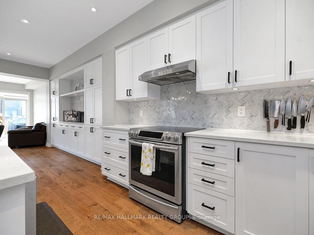 Photo 15 of 103 Warrior Street, Ottawa, Kanata - Emerald Meadows/Trailwest — HOMEH