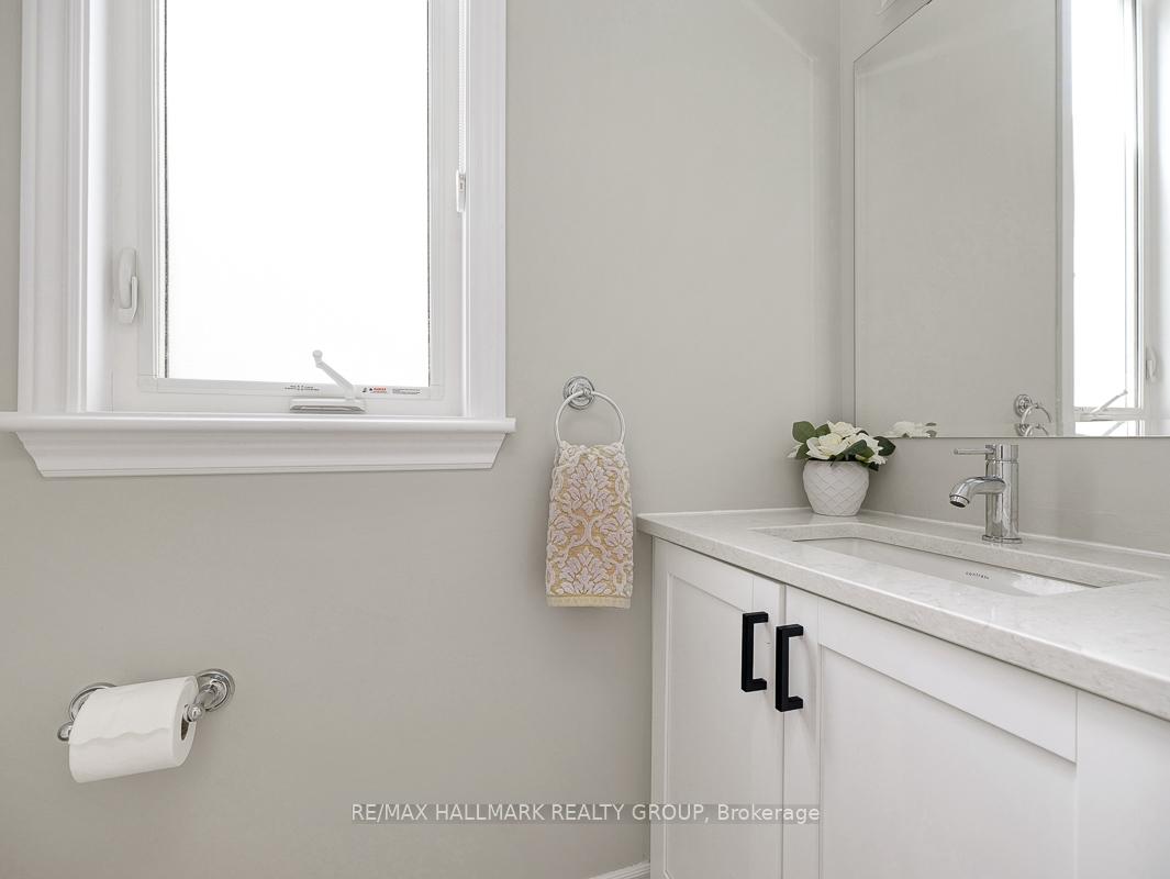 Photo 21 of 103 Warrior Street, Ottawa, Kanata - Emerald Meadows/Trailwest — HOMEH