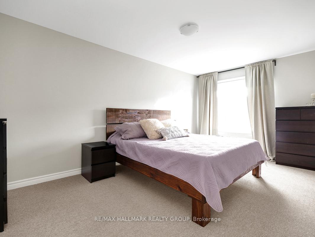 Photo 22 of 103 Warrior Street, Ottawa, Kanata - Emerald Meadows/Trailwest — HOMEH