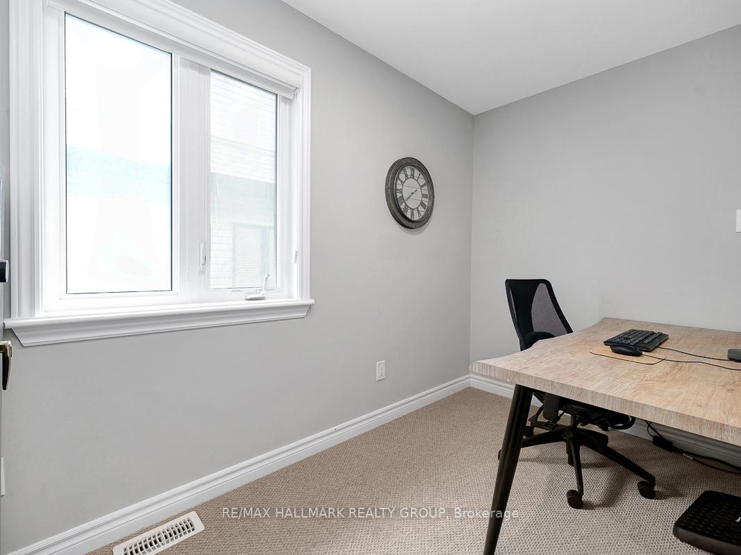 Photo 32 of 103 Warrior Street, Ottawa, Kanata - Emerald Meadows/Trailwest — HOMEH