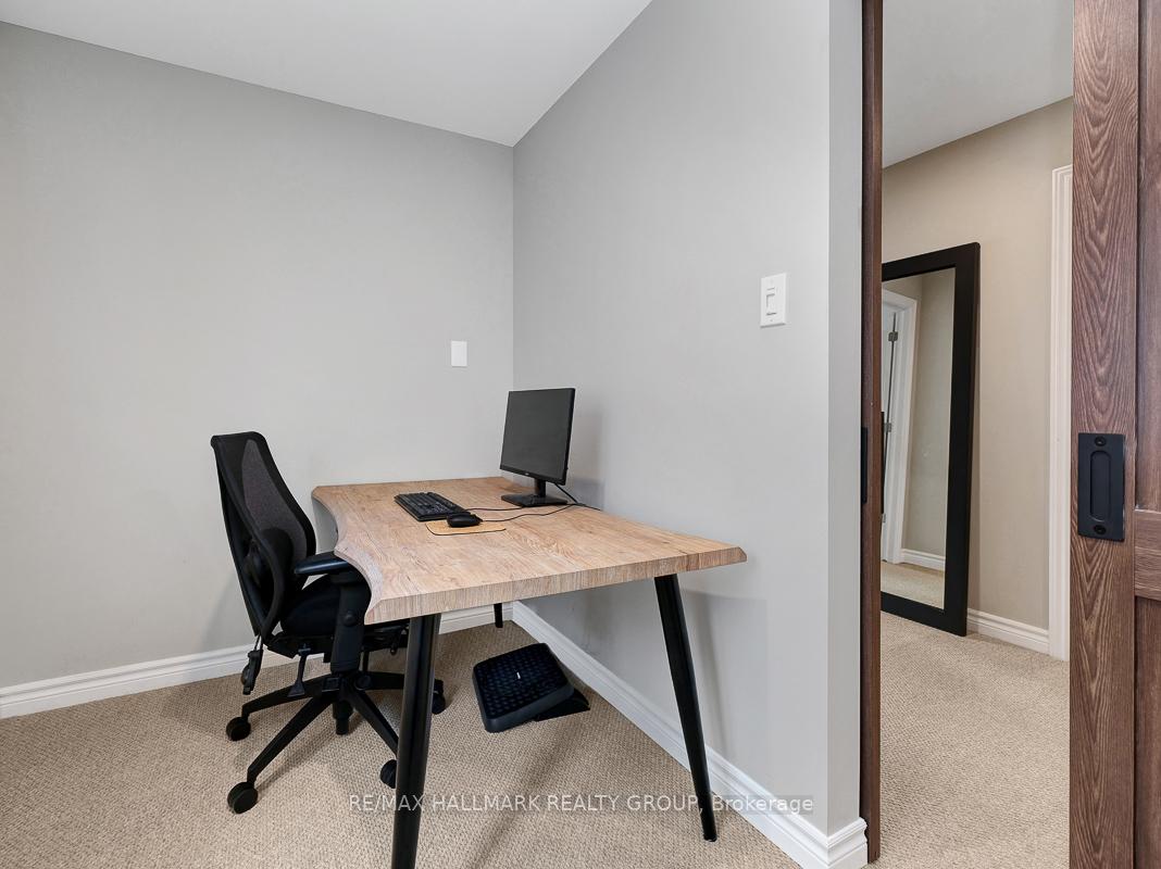 Photo 33 of 103 Warrior Street, Ottawa, Kanata - Emerald Meadows/Trailwest — HOMEH