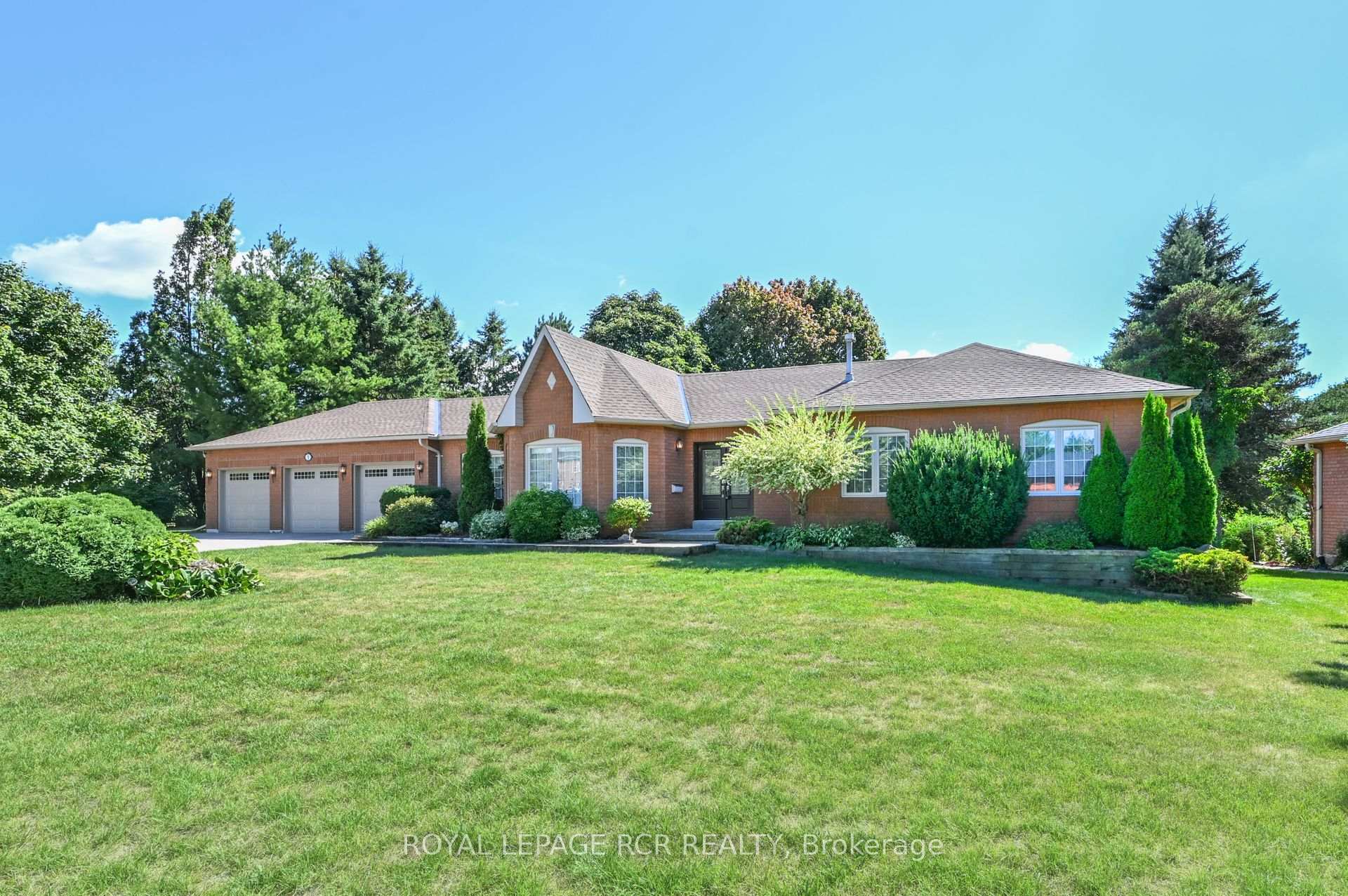 Front of 1 Bayberry Road