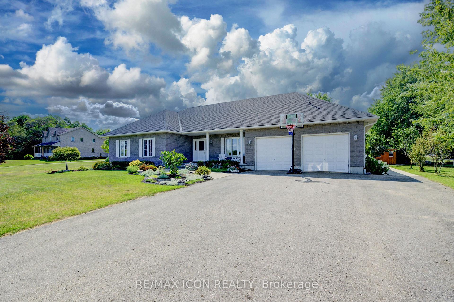 Photo 2 of 17 Minto Pines Road, Minto — HOMEH