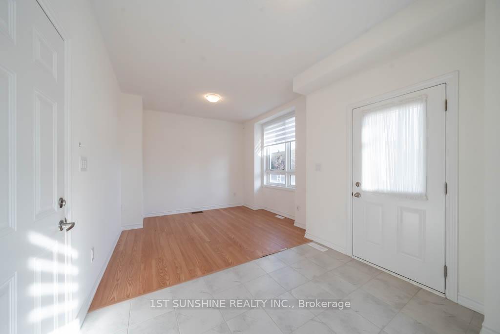 Photo 4 of 56 Imperial College Lane, Markham, Wismer — HOMEH
