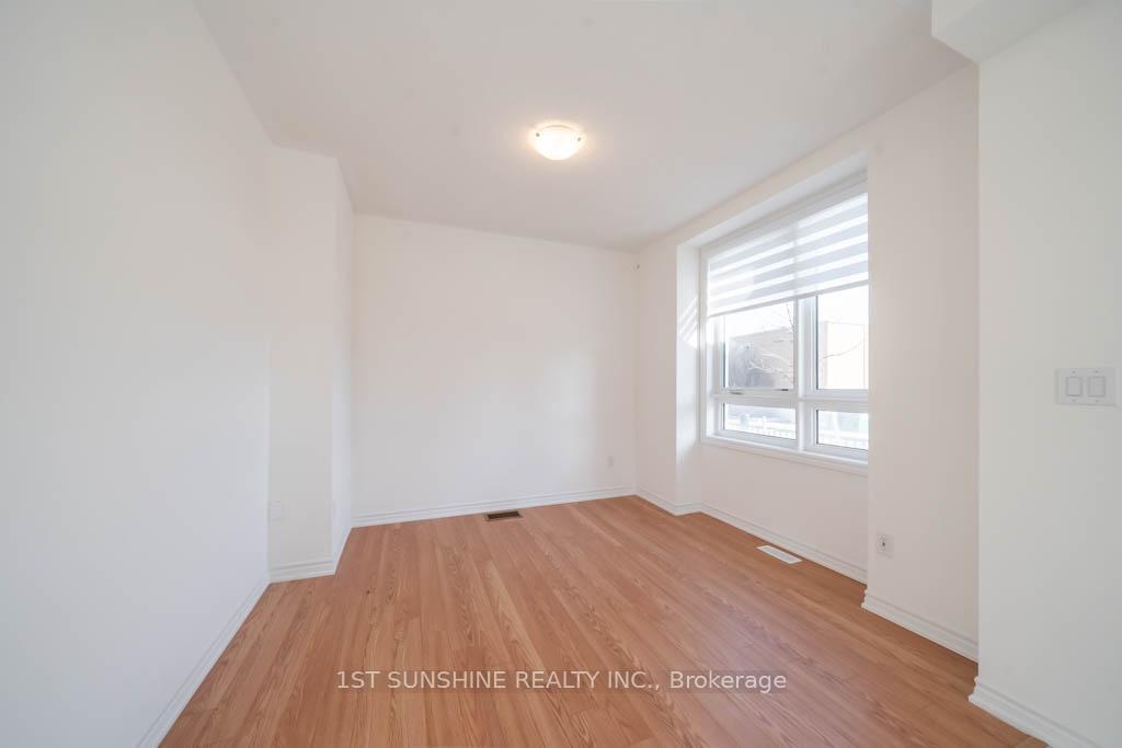 Photo 5 of 56 Imperial College Lane, Markham, Wismer — HOMEH