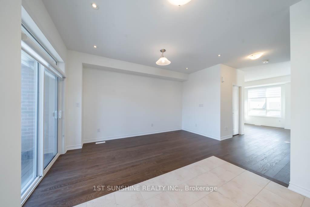 Photo 10 of 56 Imperial College Lane, Markham, Wismer — HOMEH