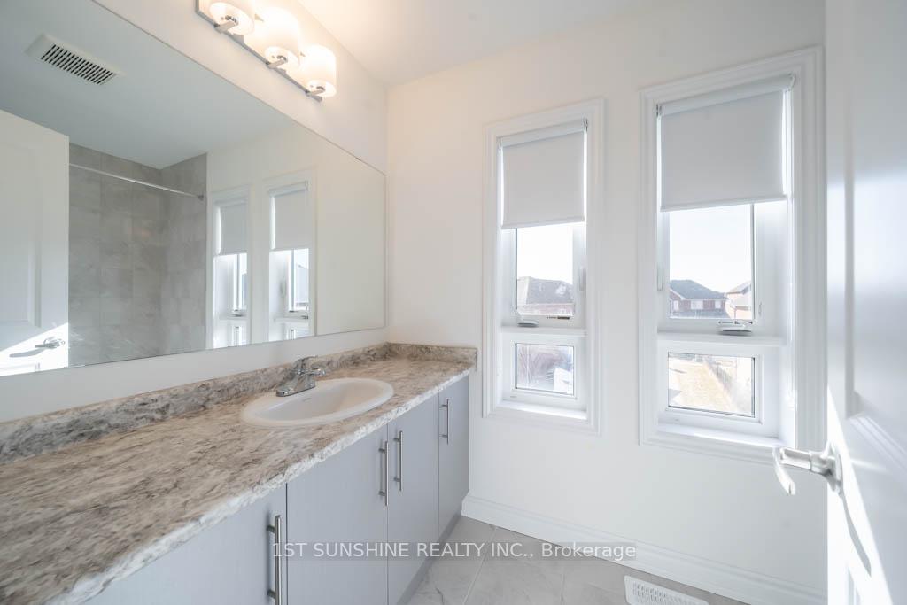 Photo 21 of 56 Imperial College Lane, Markham, Wismer — HOMEH