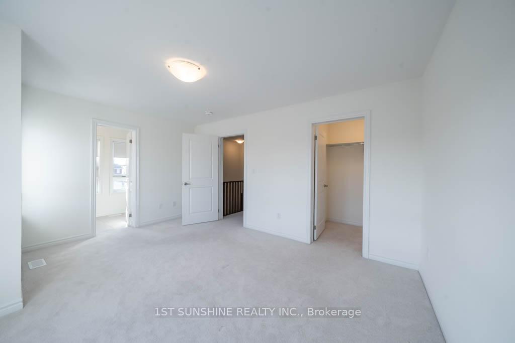 Photo 23 of 56 Imperial College Lane, Markham, Wismer — HOMEH