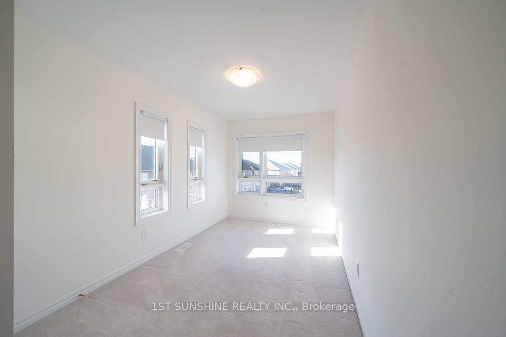 Photo 28 of 56 Imperial College Lane, Markham, Wismer — HOMEH