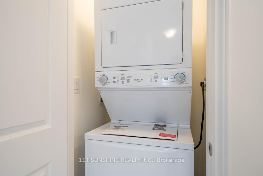 Photo 32 of 56 Imperial College Lane, Markham, Wismer — HOMEH