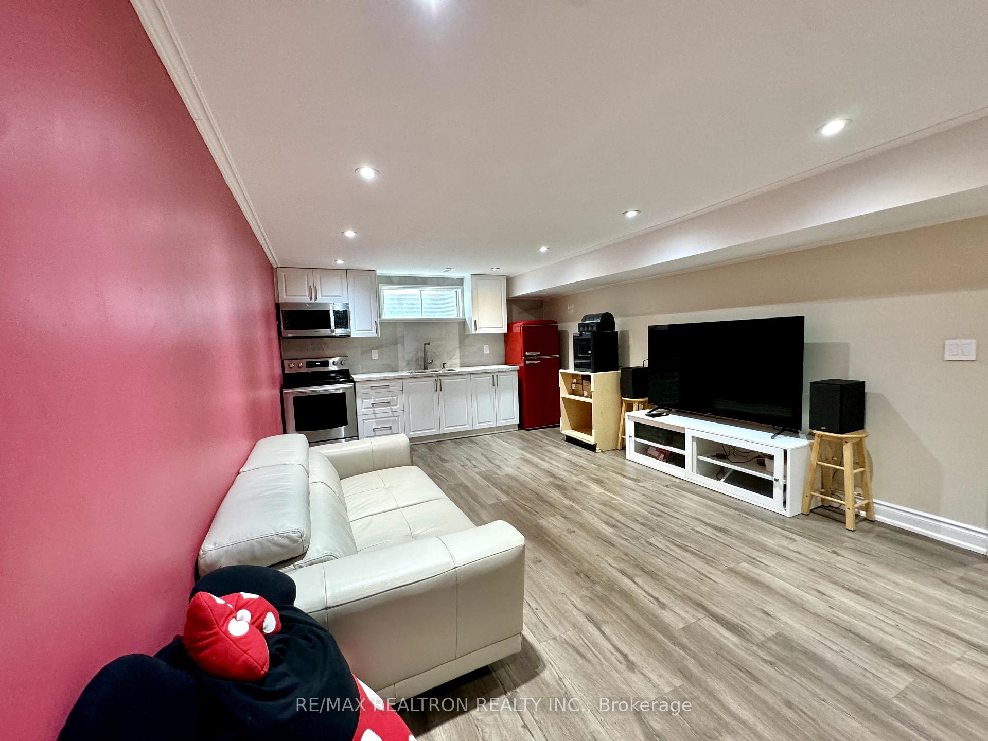 Photo 26 of 228 Risebrough Circle, Markham, Milliken Mills West — HOMEH