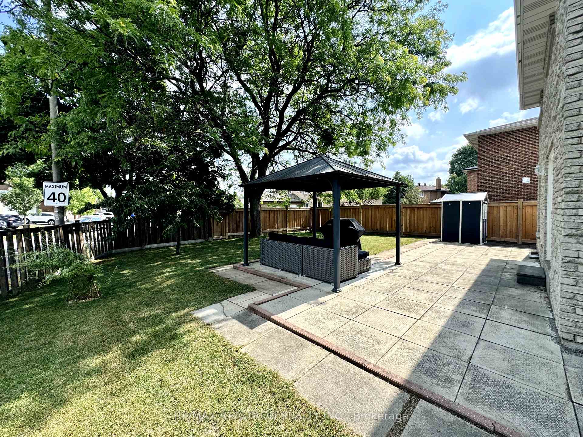 Photo 32 of 228 Risebrough Circle, Markham, Milliken Mills West — HOMEH